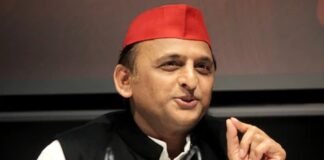 UP: दिनेश खटीक ने दिया इस्तीफा तो अखिलेश ने योगी सरकार पर कसा तंज, बोले- कभी-कभी उल्टा भी चलता है बुलडोजर Akhilesh Yadav Dinesh Khatik