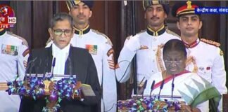 Droupadi Murmu Oath Ceremony: भारत की 15वीं राष्ट्रपति बनीं द्रौपदी मुर्मू, CJI एनवी रमणा ने दिलाई शपथ Droupadi Murmu