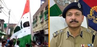 कानपुर: मोहर्रम जुलूस में तिरंगे का अपमान, अशोक चक्र हटाकर बना दी मस्जिद और चांद-तारे, विहिप-बजरंग दल ने दर्ज कराई शिकायत Kanpur Muharram procession Tricolor