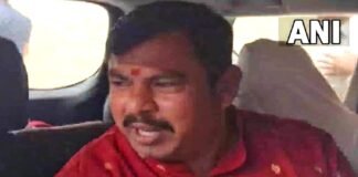 तेलंगाना: पैगंबर मोहम्मद पर टिप्पणी के मामले में BJP विधायक टी राजा सिंह गिरफ्तार, विरोध में लोगों ने लगाए ‘सर तन से जुदा’ के नारे T Raja Singh arrested