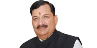 UP: चलती कार में दिल का दौरा पड़ने से BJP विधायक अरविंद गिरी का निधन, गोला गोकर्णनाथ से 5वीं बार दर्ज की थी जीत BJP MLA Arvind Giri