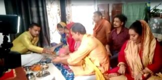 लखनऊ: मुस्लिम बनने के बाद भी प्रताड़ित करते थे ससुर और जेठ, पत्नी के लिए मो. सलीम हैदर ने इस्लाम छोड़ अपनाया सनातन धर्म, वीडियो वायरल Lucknow Mohammad Saleem Haidar