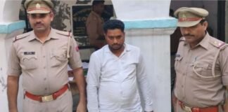 मुरादाबाद: स्कूल में छात्रों के प्राइवेट पार्ट्स टच करने वाला मास्टर इश्तियाक अहमद भेजा गया जेल, पूछता था- कहां से लाई हो अंडरगार्मेंट्स Moradabad Master Ishtiaq Ahmed