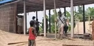 असम: संदिग्ध आतंकी संबंधों के कारण ग्रामीणों ने मदरसे को किया ध्वस्त, भारत विरोधी गतिविधियां के लिए हो रहा था इस्तेमाल Assam madrasa