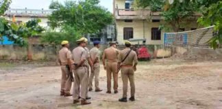 UP के इस जिले में पुलिसकर्मियों के लिए तैयार किए जा रहे बैडमिंटन और वॉलीबॉल कोर्ट