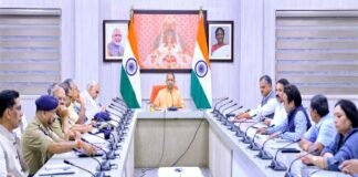 यूपी: CM योगी का सख्त आदेश, त्योहारों में रखा जाए कानून-व्यवस्था का खास ध्यान, माहौल खराब करने वालों पर करें कड़ी कार्रवाई