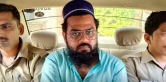 अयोध्या से PFI का सदस्य मोहम्मद जैद गिरफ्तार, हिंदुओं के खिलाफ मुसलमानों को भड़काने व आतंकी गतिविधियों में शामिल होने का केस दर्ज Ayodhya PFI member