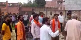 फतेहपुर: हिंदुओं को पैसों का लालच देकर चर्च में धर्मांतरण का आरोप, पादरी समेत 2 गिरफ्तार कर भेजे गए जेल Fatehpur conversion