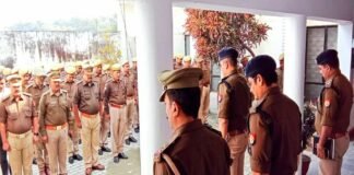 महराजगंज: सड़क हादसे में घायल सिपाही की इलाज के दौरान मौत, नम आंखों से पुलिसकर्मियों ने किया याद