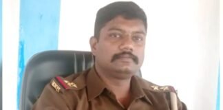 उन्नाव: सड़क हादसे में सीतापुर के SO की मौत, किसी मामले में सबूत देने जा रहे थे झांसी, सिपाही भी गंभीर रूप से घायल Sitapur SO Manish Singh