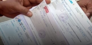 लखीमपुर खीरी: मृतक रेप पीड़ित बहनों के परिजनों को दिया कांग्रेसियों का चेक हुआ बाउंस, परिवार बोला- मदद के नाम पर किया मजाक Lakhimpur Kheri Cheque bounced