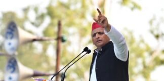 हाथरस: अखिलेश यादव ने जनसभा को किया संबोधित, बोले- अगर BJP आई तो 3 साल की रह जाएगी पुलिस की नौकरी Akhilesh Yadav