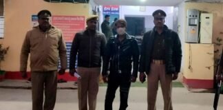 बदायूं में विवाहिता का ‘धर्मांतरण’ कराकर मुस्लिम बनाने की कोशिश, बहला-फुसलाकर दिल्ली ले जा रहा था मो. तस्लीम, बस स्टैंड से हुआ गिरफ्तार Budaun mohammad tasleem