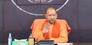 UP में खराब प्रदर्शन करने वाले अफसरों को हटाएगी योगी सरकार, युवा और तेज-तर्रार अफसरों की होगी तैनाती Mahakumbh 2025