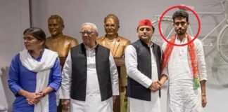 उमेश पाल हत्याकांड: सपा चीफ अखिलेश यादव संग मास्टरमाइंड सदाकत खान की तस्वीर सोशल मीडिया पर वायरल Umesh Pal murder Sadaqat Khan