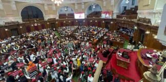 UP Budget Session: राज्यपाल के अभिभाषण के दौरान सपा का जोरदार विरोध प्रदर्शन, ‘गर्वनर गो बैक’ के लगाए नारे UP Budget Session Samajwadi Party