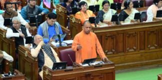 यूपी विधानसभा: CM योगी ने अखिलेश पर कसा तंज, बोले- आप ODOP तो नहीं दे पाए, लेकिन ‘वन डिस्ट्रिक्ट वन माफिया’ जरूर दे दिया था One District One Mafia