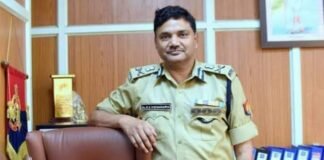IPS आरके विश्वकर्मा बने UP के नए कार्यवाहक DGP, पुलिस मुख्यालय पहुंचकर ग्रहण किया कार्यभार, 2 महीने बाद हो जाएंगे रिटायर message in Morse code
