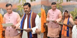 लखनऊ: स्पीकर सतीश महाना ने स्वार और छानबे के नवनिर्वाचित विधानसभा सदस्यों को दिलाई शपथ Suar Chhanbey