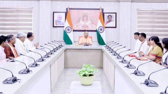 CM Yogi Adityanath Mayors