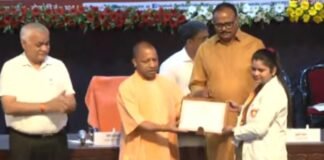 लखनऊ: CM योगी ने 7182 ANM स्वास्थ्य कार्यकत्रियों को सौंपा नियुक्ति पत्र, कहा- अच्छा काम होना चाहिए नहीं तो लोग कहेंगे नहीं सुधरेगा UP CM Yogi Adityanath ANM