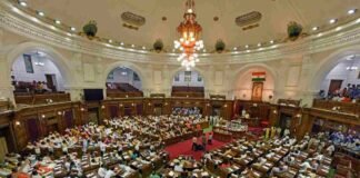 UP: अब बिना किसी सिफारिश के अंदर से देख सकेंगे विधानसभा की खूबसूरती, जल्द लॉन्च की जाएगी वेबसाइट UP Vidhan Sabha