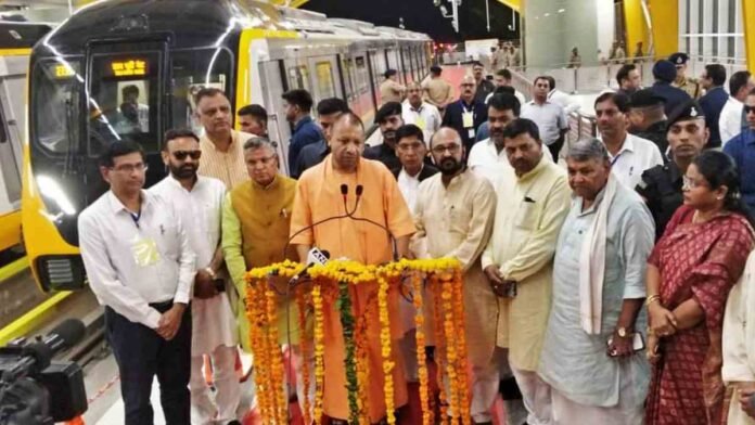 Agra Jama masjid metro station