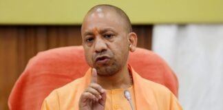 राष्ट्र और धर्म की रक्षा के लिए हिंसा करनी पड़े तो यह धर्म सम्मत है: योगी 44 DIOS