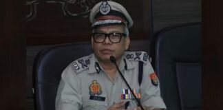 UP में क्राइम कंट्रोल के लिए ‘हिंदू पंचांग’ की मदद लेगी पुलिस, DGP विजय कुमार ने जारी किए निर्देश UP Police leave