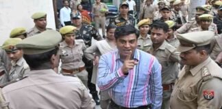 UP: महराजगंज जेल में बंद सपा विधायक इरफान सोलंकी की दबंगई, बयान लेने गए इंस्पेक्टर को दी देख लेने की धमकी Irfan Solanki maharajganj jail