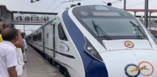 उत्तर प्रदेश को एक और वंदे भारत ट्रेन की सौगात, पीएम मोदी ने दिया दिवाली गिफ्ट
