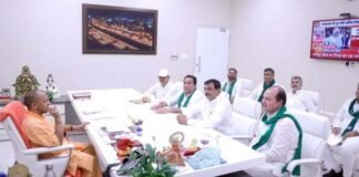 लखनऊ: CM योगी से पहली बार एक साथ मिले रालोद विधायक, जयंत चौधरी के NDA में जाने की अटकलें तेज CM Yogi Adityanath