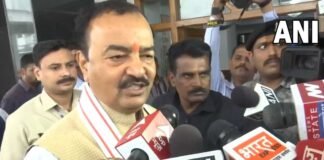 UP: डिप्टी सीएम केशव मौर्य का राहुल गांधी पर तंज, बोले- कभी आंख मारते हैं, कभी फ्लाइंग किस करते हैं, उन्हें अभी सीखने की जरूरत CM Keshav Prasad Maurya rahul Gandhi