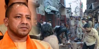 मथुरा: बांके बिहारी मंदिर के पास छज्जा गिरने से 5 लोगों की मौत, CM योगी ने जताया दुख, 4-4 लाख की राहत राशि का ऐलान Mathura