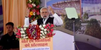 एक शिव शक्ति का स्थान चंद्रमा पर दूसरा मेरी काशी पर, इसके कायाकल्प के लिए विकास के नये अध्याय लिखते रहेंगे हम: मोदी