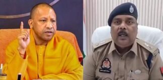 CM योगी ने अंबेडकरनगर SP को लगाई फटकार, बोले- तुम अपराधियों की उतार रहे थे आरती, 7 बार किया छात्रा का दुपट्टा खींचने की घटना का जिक्र CM Yogi Ambedkar nagar