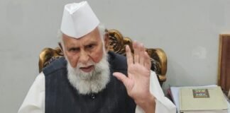 संभल: केशव मौर्य के बयान पर सपा सांसद बर्क का पलटवार, बोले- अल्लाह के भरोसे पर कह रहा हूं UP में BJP को नहीं मिलेगी सीट Shafiqur Rahman Barq