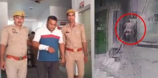 बुलंदशहर: अधेड़ मुरसलीन ने जिस हाथ से की थी छात्रा से छेड़छाड़, पुलिस ने उसे ‘तोड़ा’, CCTV में कैद हुई घटना Bulandshahr