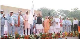 Run For Unity: लखनऊ में पटेल जयंती पर एकता दौड़ को CM और रक्षामंत्री ने हरी झंडी दिखाकर किया रवाना Run For Unity