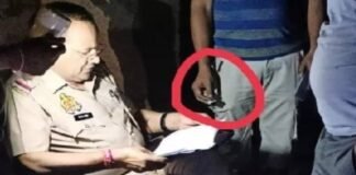 कासगंज: नेकर-टीशर्ट में चौकी पर बैठना, महिलाओं से अभ्रदता व रिश्वत लेना दारोगा को पड़ा भारी, SP ने की बड़ी कार्रवाई Kasganj Sub Inspector Vinod Singh