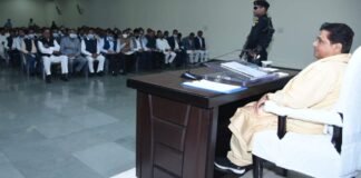 लखनऊ: मायावती ने BSP के पदाधिकारियों संग की बैठक, कहा- लोकसभा चुनाव अकेले दम पर लड़ने का फैसला अटल Mayawati