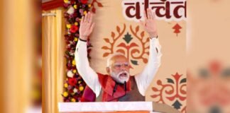 काशी में मोदी ने दी गारंटी, तीसरी पारी में देश को बनाउंगा दुनिया की तीसरी सबसे बड़ी ताकत