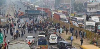 Hit And Run Law: हिट एंड रन कानून का UP के कई जिलों में विरोध, थम गए लाखों ट्रकों-बसों के पहिए, यात्री परेशान hit and run law