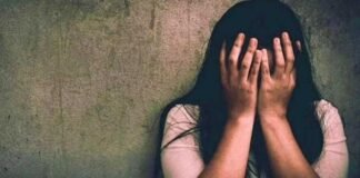 लखनऊ: महिला सिपाही ने दारोगा पर लगाया रेप का आरोप, बोली- खाने में नशा देकर किया दुष्कर्म, बनाया अश्लील वीडियो, केस दर्ज Lucknow crpf woman constable