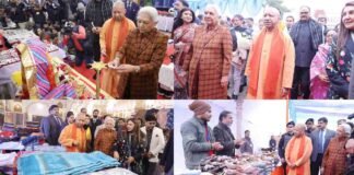 लखनऊ में हैंडीक्राफ्ट प्रदर्शनी का उद्घाटन समारोह, CM योगी ने कहा- PM मोदी के वोकल फॉर लोकल की आधारशिला है ये एग्जीबिशन CM Yogi Adityanath