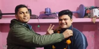 UP: कांस्टेबल दीपक सिंह बने डिप्टी कलेक्टर, PCS की परीक्षा में हासिल की 20वीं रैंक, पुलिस महकमे में खुशी की लहर Constable Deepak Singh