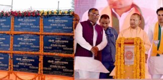 अंबेडकरनगर: CM योगी ने 2,122 करोड़ की 4,977 विकास परियोजनाओं का किया लोकार्पण व शिलान्यास Ambedkarnagar