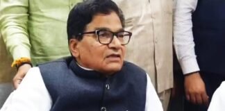 UP: सपा नेता रामगोपाल यादव ने कहा- अब तो एलन मस्क ने भी कह दिया कि EVM हैक हो सकती है Ram Gopal Yadav