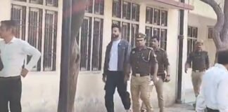 Youtuber एल्विश यादव को नोएडा पुलिस ने किया गिरफ्तार, रेव पार्टी में सांपों के जहर की सप्लाई से जुड़ा है मामला Elvish Yadav arrested