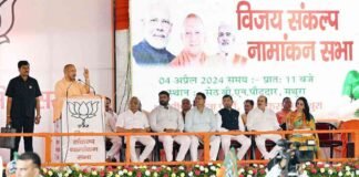 मथुरा: रणदीप सुरजेवाला को लेकर कांग्रेस पर जमकर बरसे CM योगी, बोले- ऐसा सबक सिखाएंगे, भविष्य में नहीं कर पाएंगे राजनीति CM Yogi Adityanath